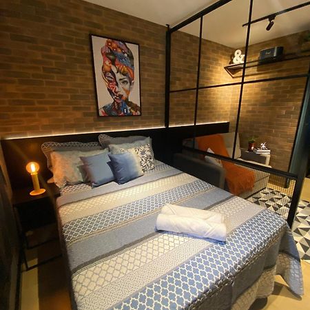 F1407 - 5 Stars: Industrial Loft Frei Caneca | Paulista Сан-Пауло Экстерьер фото